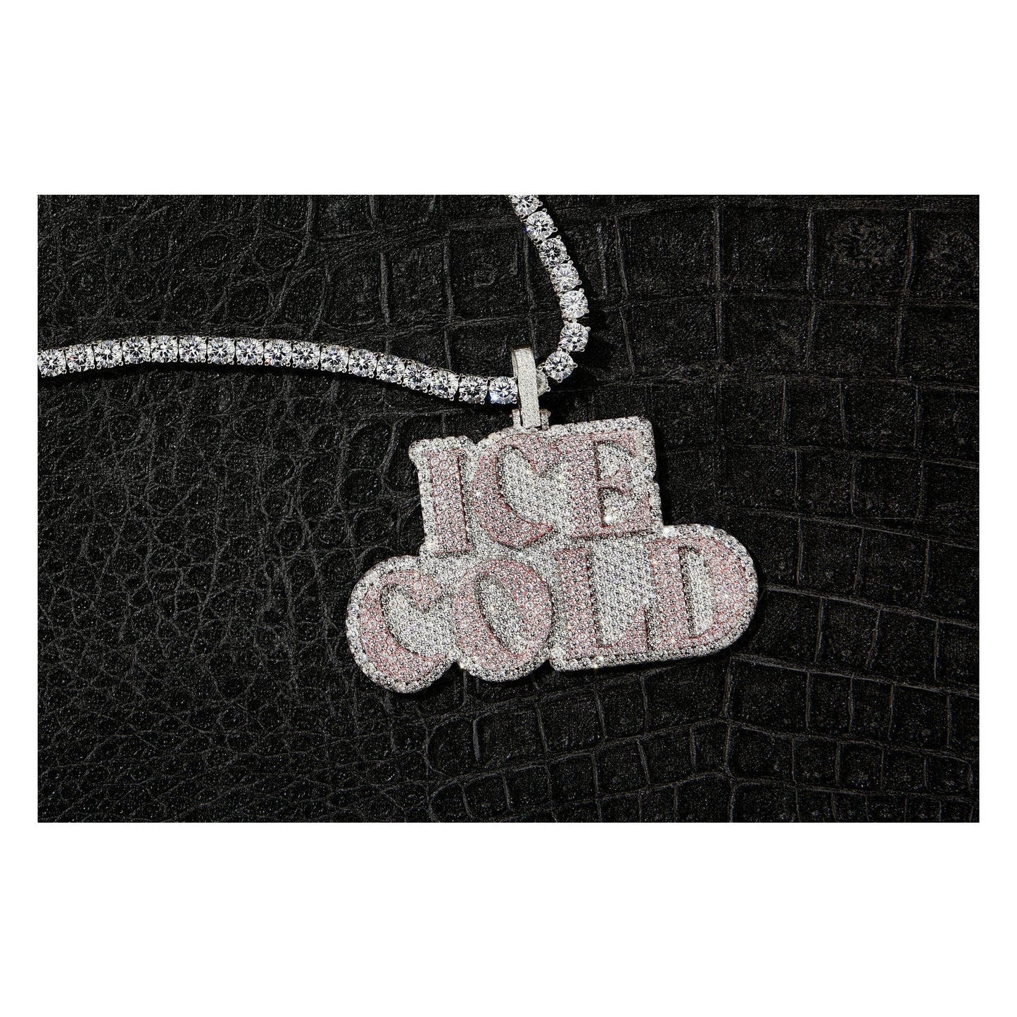 Ice Cold. Jewelry Edition (No. 1–25) (English) (AP)