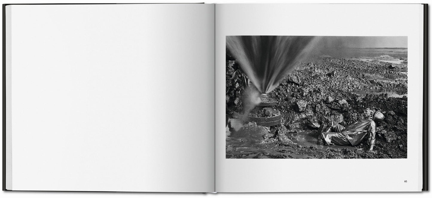 Sebastião Salgado. Kuwait. A Desert on Fire (German, French, English)