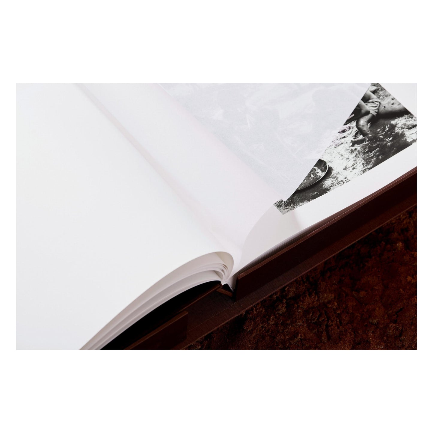 Sebastião Salgado. Gold, Art Edition, Brasil 1986 (English) (SA)