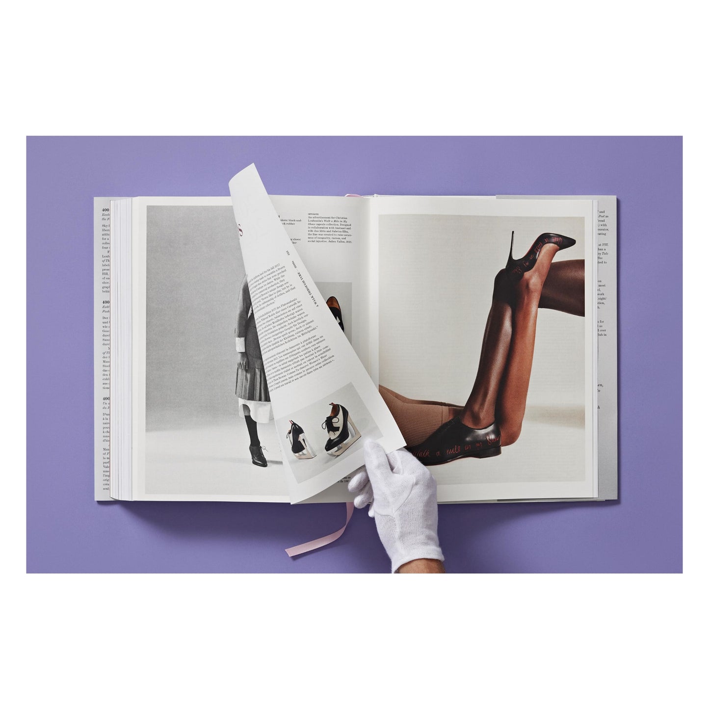 Shoes A-Z. The Collection of The Museum at FIT (German, French, English) (FFE)
