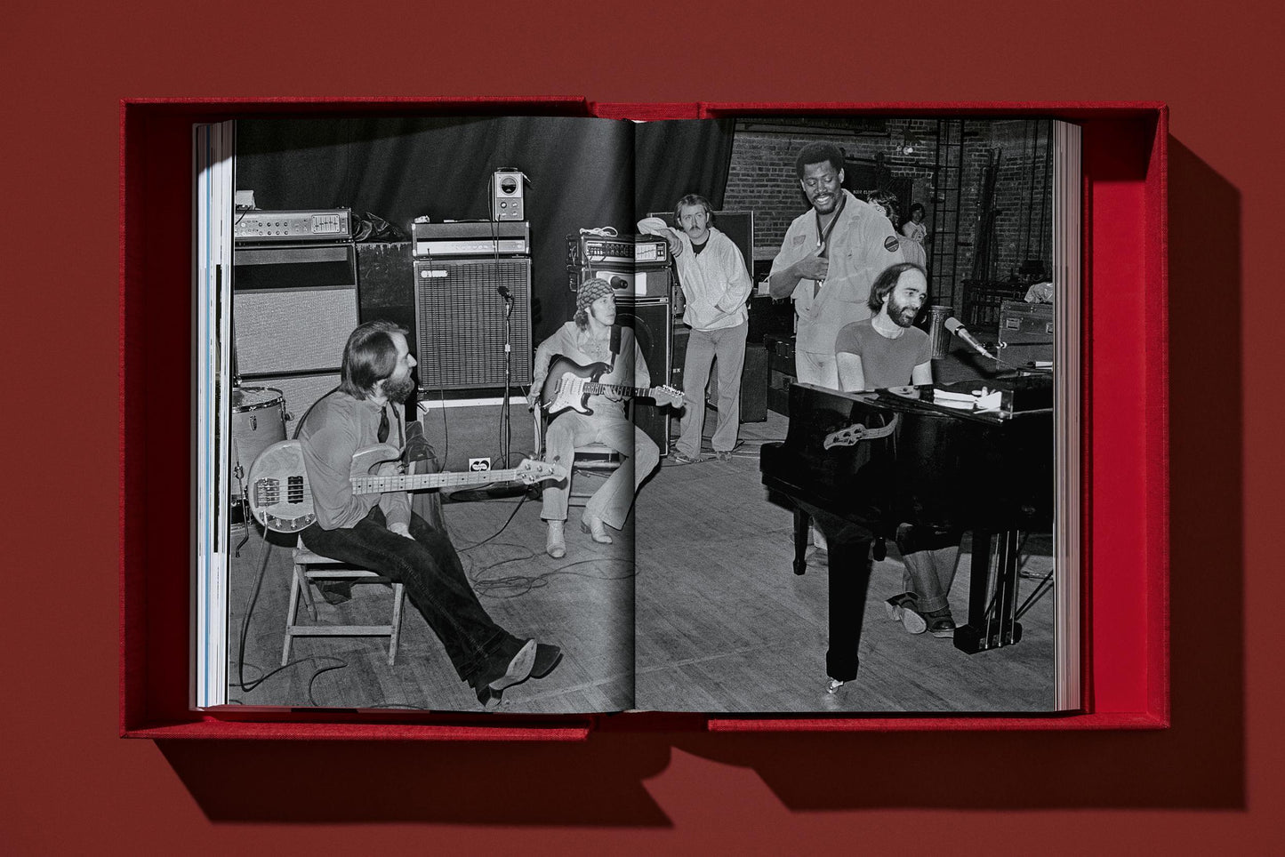 Lynn Goldsmith. Bruce Springsteen & The E Street Band. Art Edition No. 1–100 ‘Bruce, Studio Portrait, 1978’ (German, French, English)