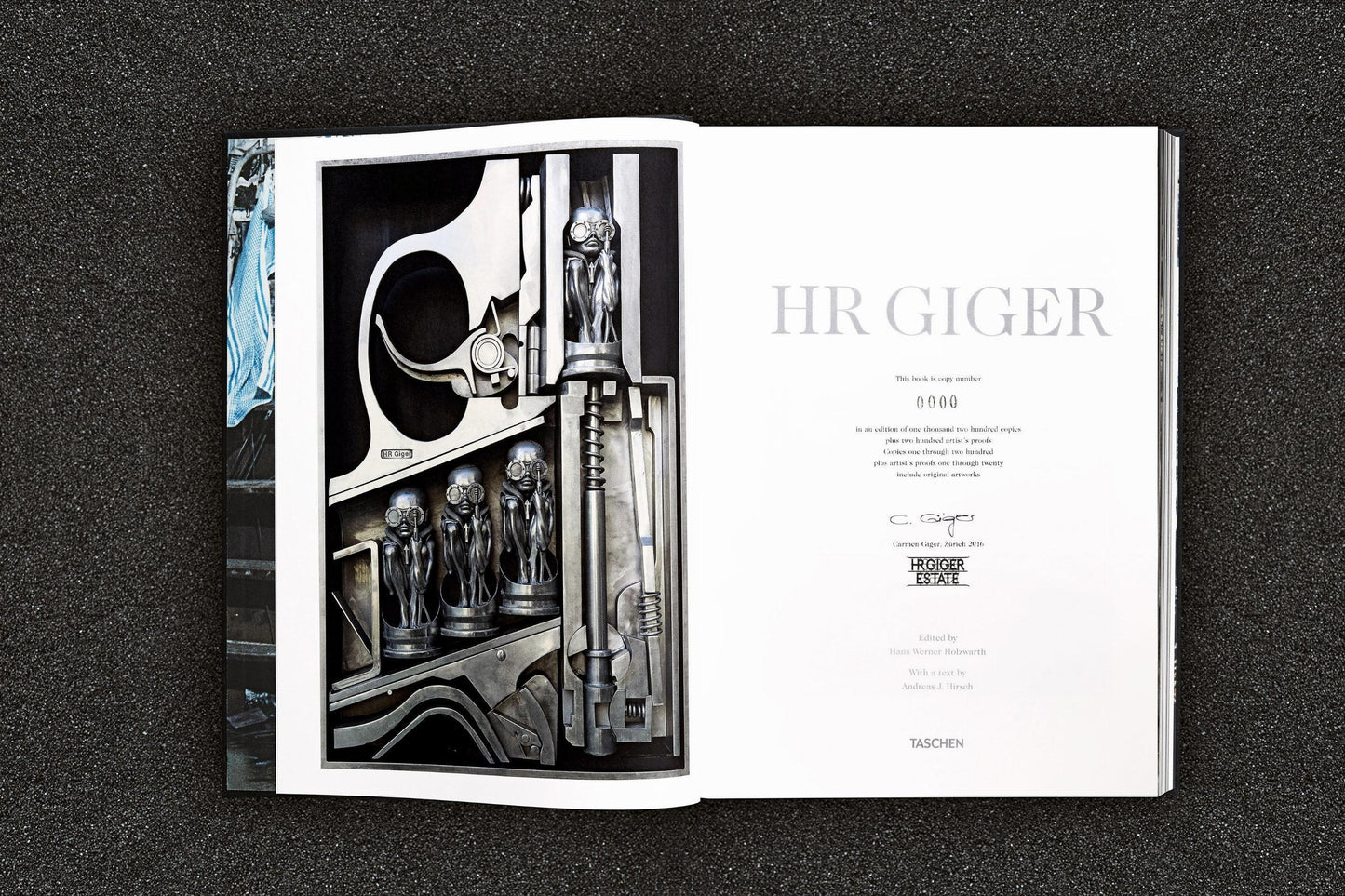 HR Giger (German, French, English)