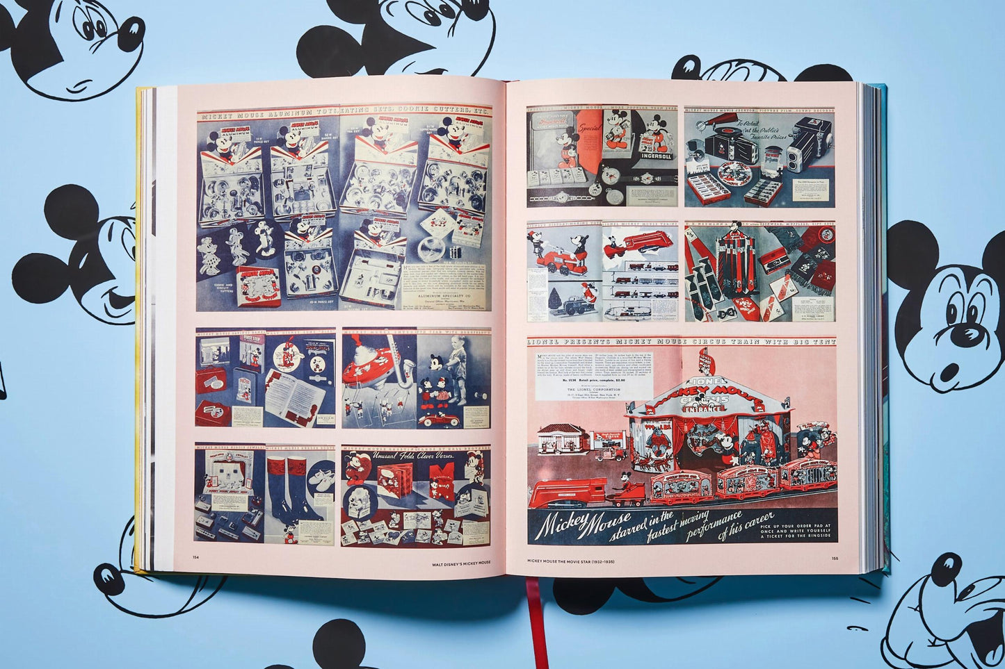 Walt Disney's Mickey Mouse. Toute l'histoire (French)