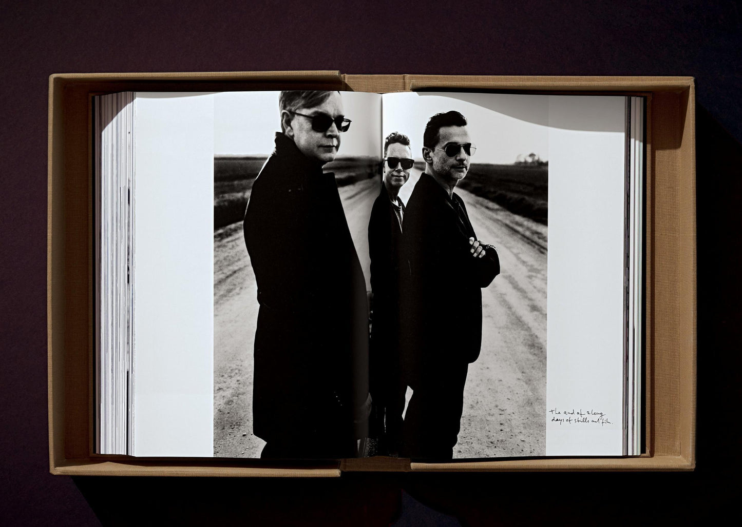 Depeche Mode. Anton Corbijn (German, French, English) (SA)