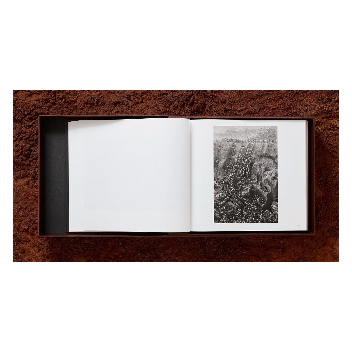 Sebastião Salgado. Gold, Art Edition, Brasil 1986 (English) (SA)