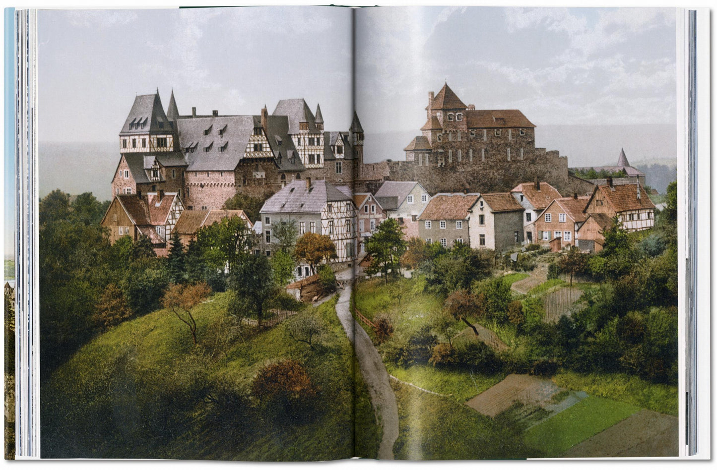 Germany 1900. A Portrait in Colour (German, French, English)