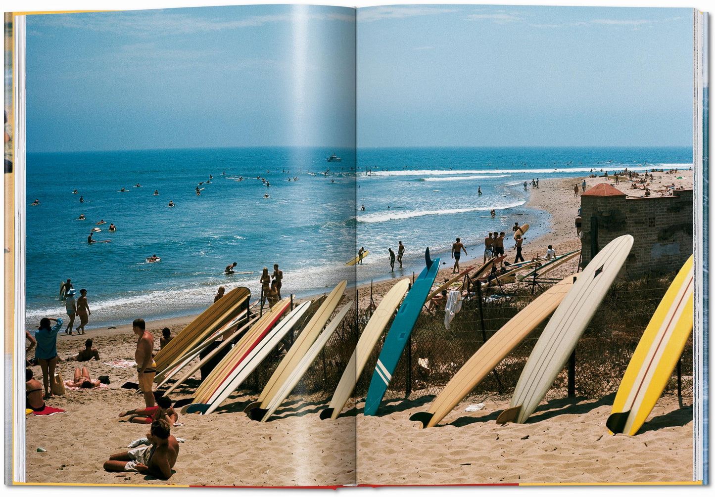 LeRoy Grannis. Surf Photography of the 1960s and 1970s (German, French, English)