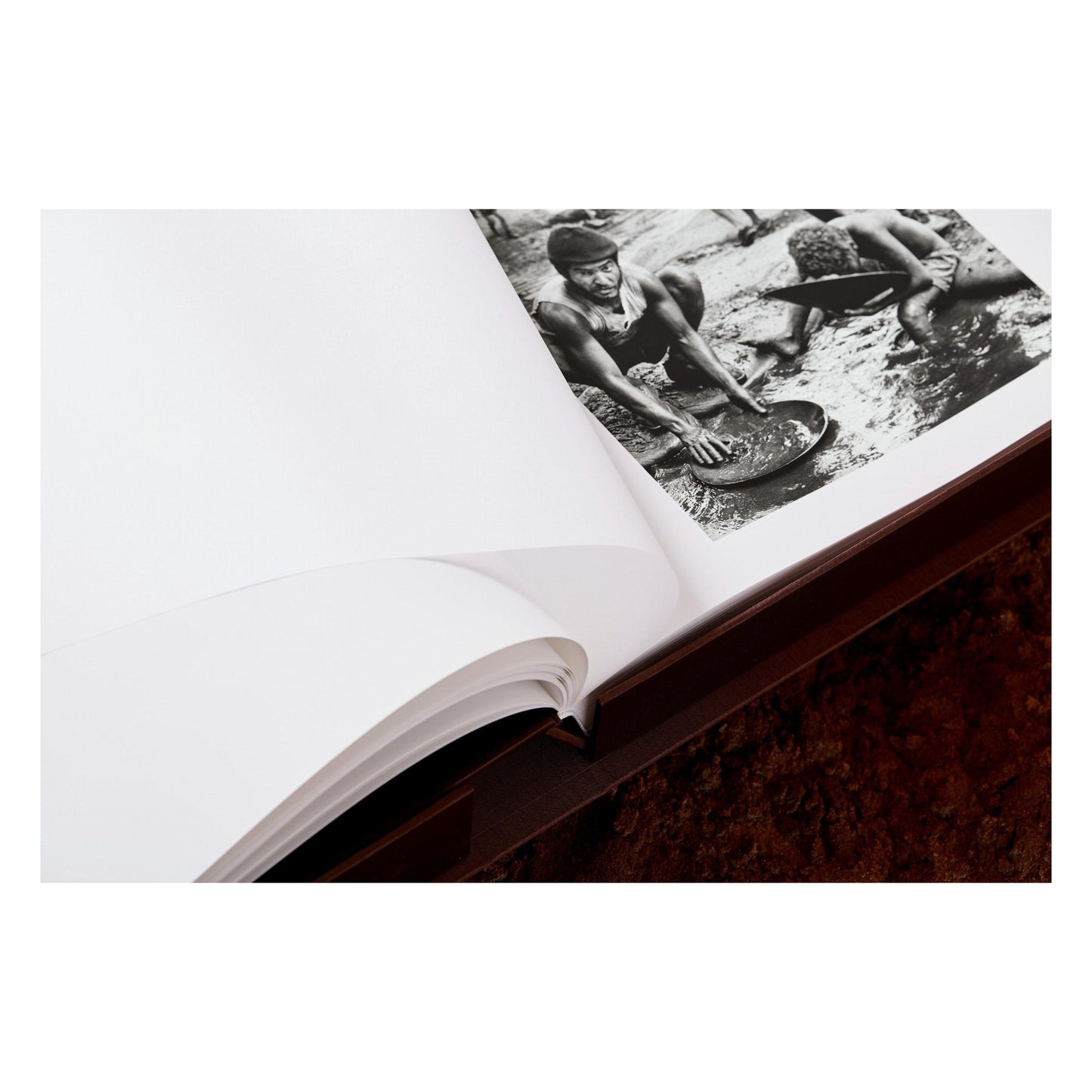 Sebastião Salgado. Gold, Art Edition, Brasil 1986 (English) (AP)