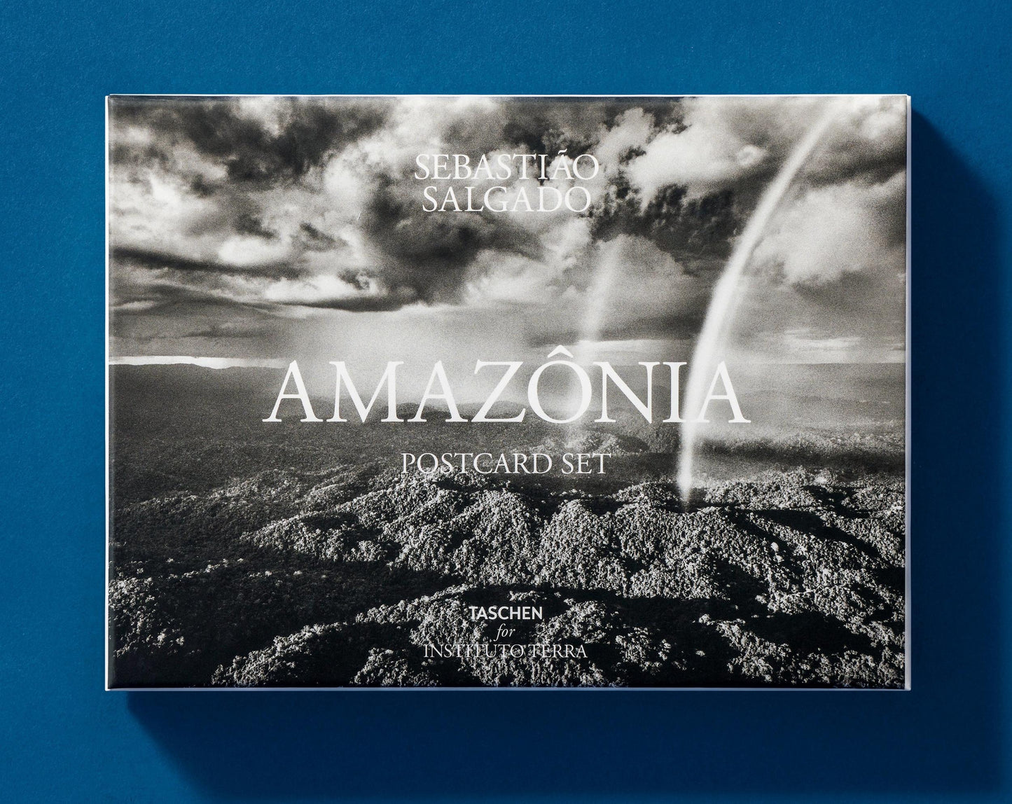 Sebastião Salgado. Amazônia. Postcard Set (German, Spanish, French, English)