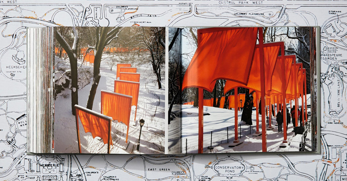 Christo and Jeanne-Claude. The Gates (English) (AP)