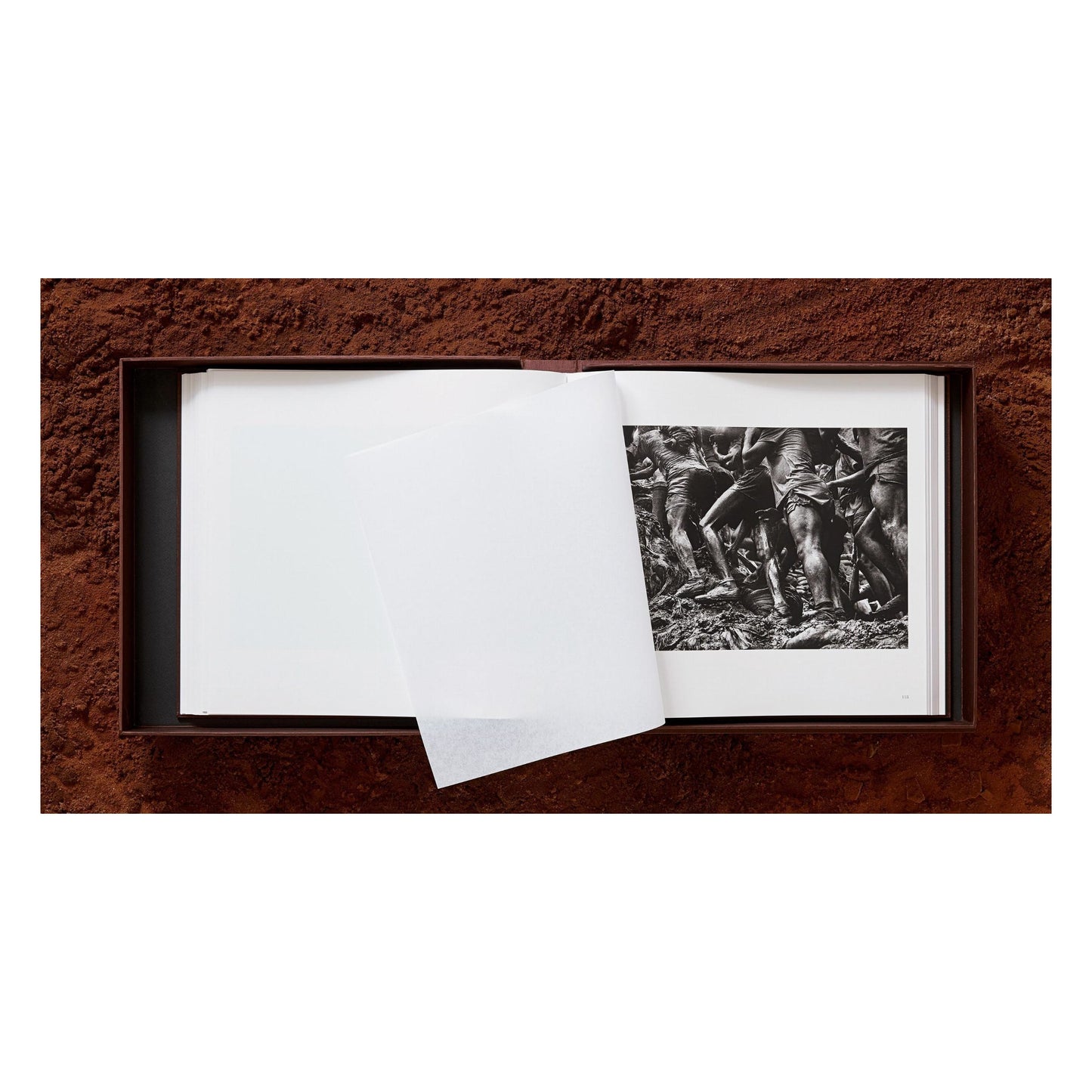 Sebastião Salgado. Gold, Art Edition, Brasil 1986 (English) (SA)