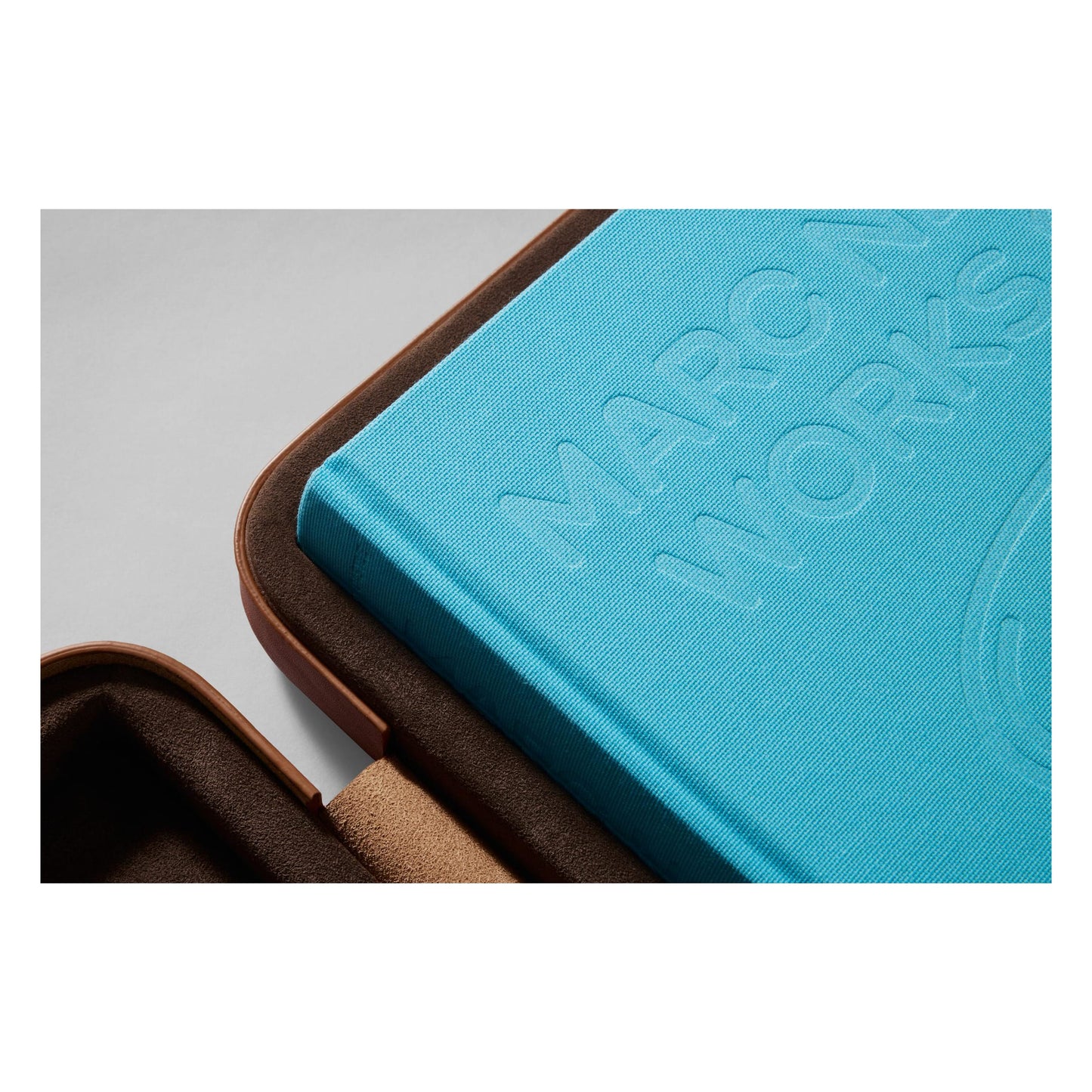 Marc Newson. Works 84-24 (English) (AP)