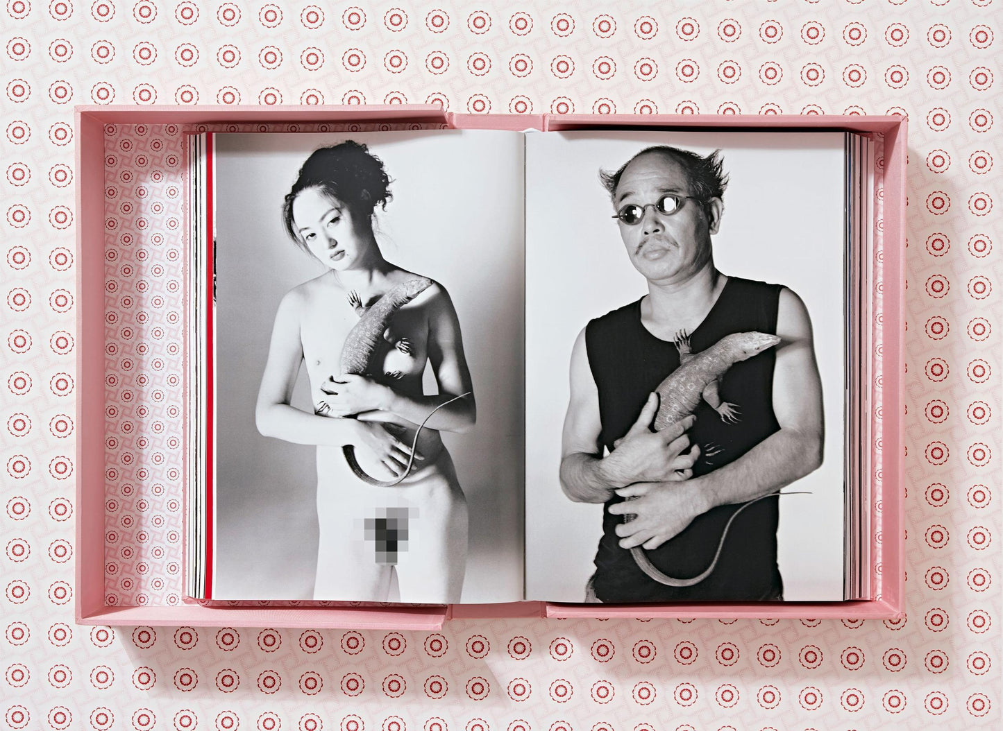 Araki (German, French, English)