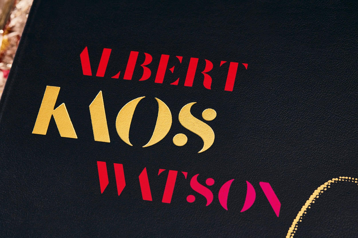 Albert Watson. Kaos (German, French, English) (SA)