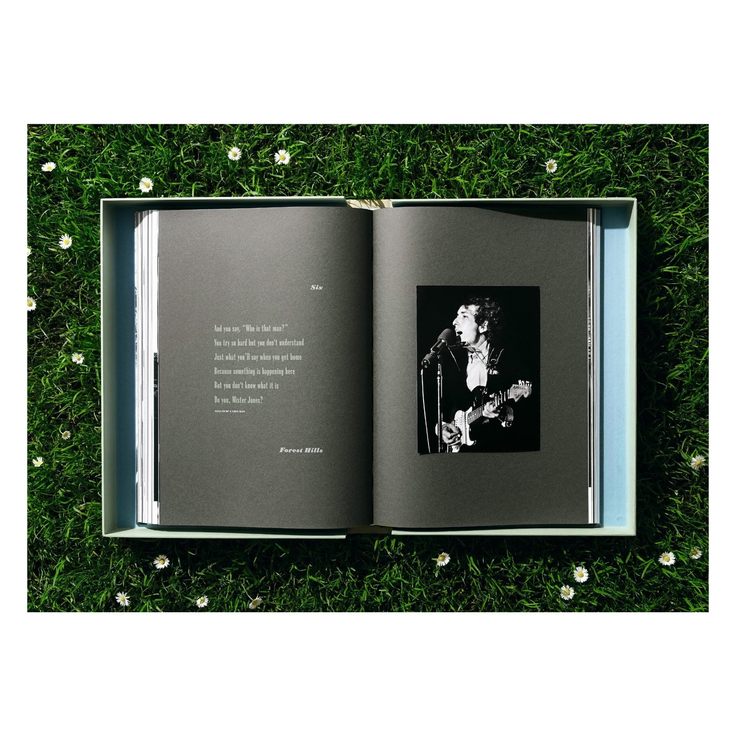 Daniel Kramer. Bob Dylan, Art Edition No. 1–100 ‘Bob Dylan with Dark Glasses, NYC’ (German, French, English) (SA)
