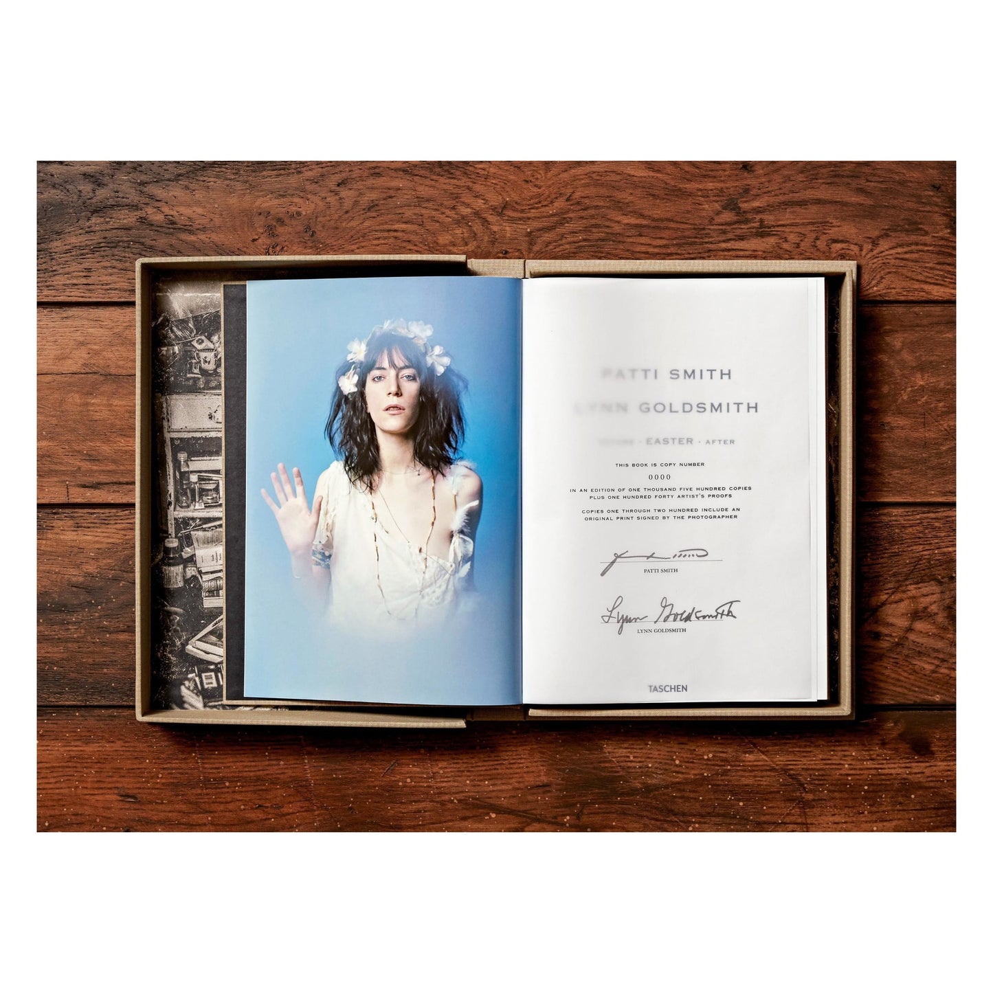 Lynn Goldsmith. Patti Smith. Before Easter After (English)