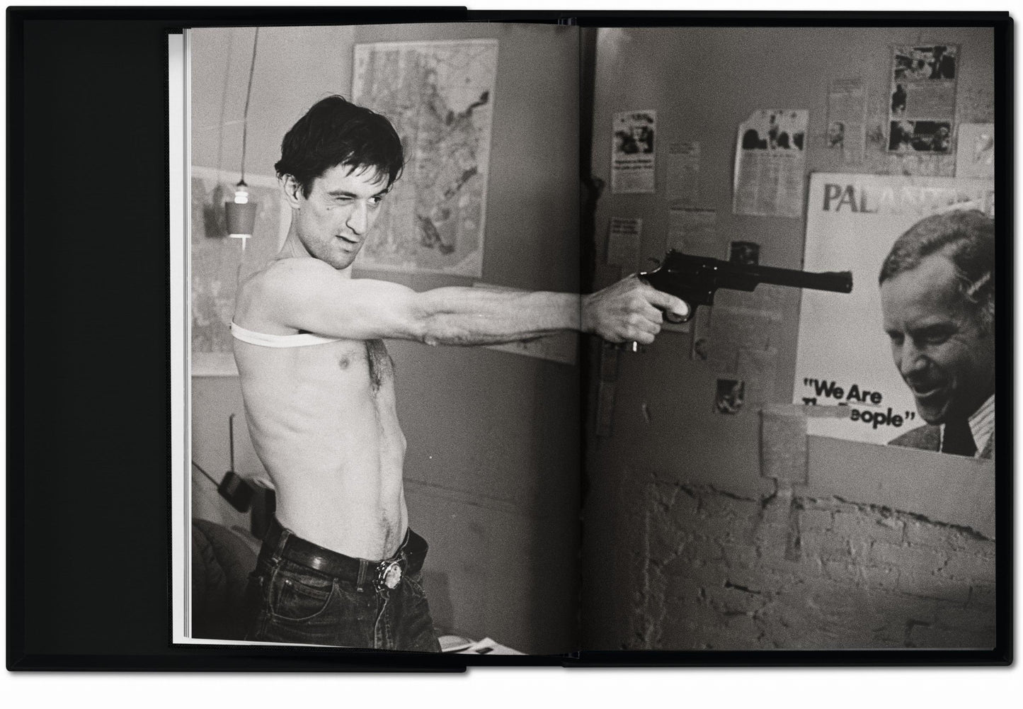 Steve Schapiro. Taxi Driver (German, French, English) (SA)