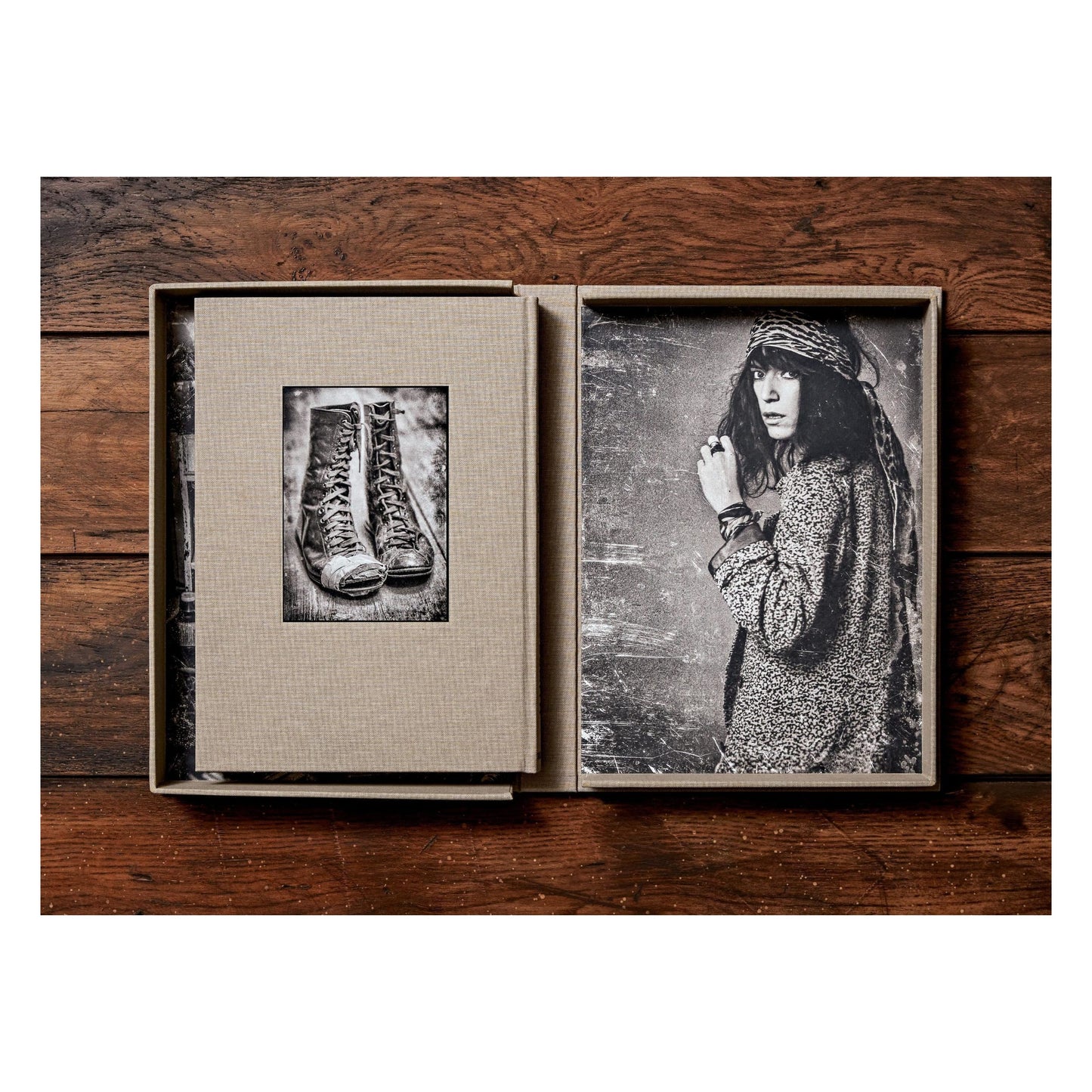 Lynn Goldsmith. Patti Smith. Before Easter After (English) (AP)