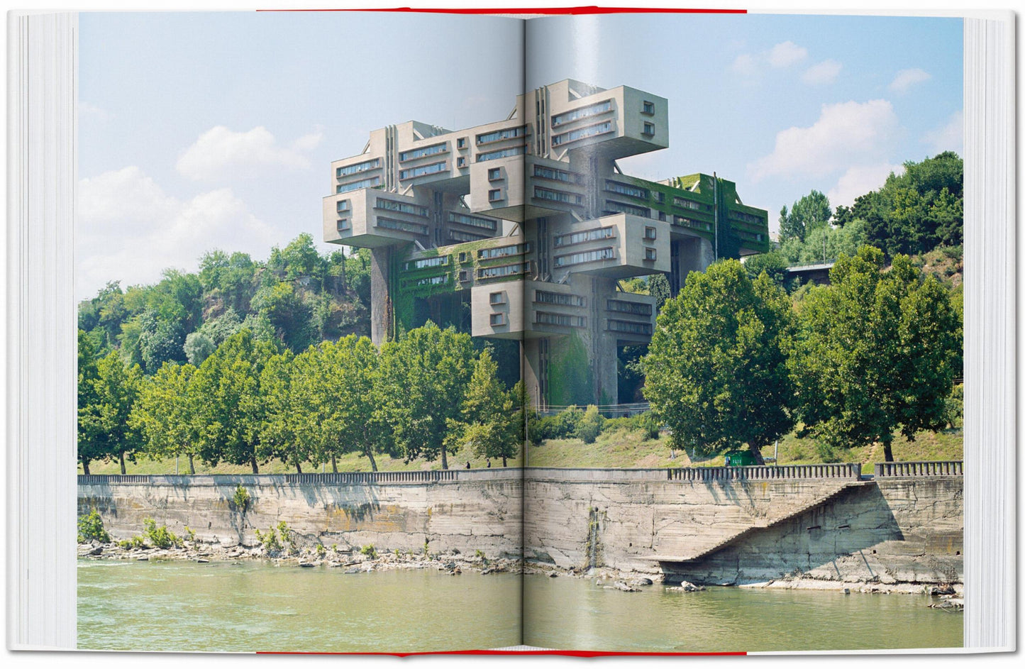 Frédéric Chaubin. CCCP. Cosmic Communist Constructions Photographed. 40th Ed. (German, French, English)