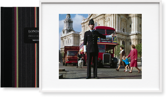 London. Portrait of a City, Paul Smith Edition No. 501–1,000 ‘Traffic Policeman’ (German, French, English) (AP)