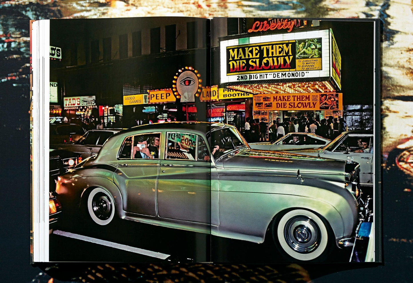 Marvin E. Newman. Art Edition No. 226–300 ‘42nd Street, 1983’ (English)