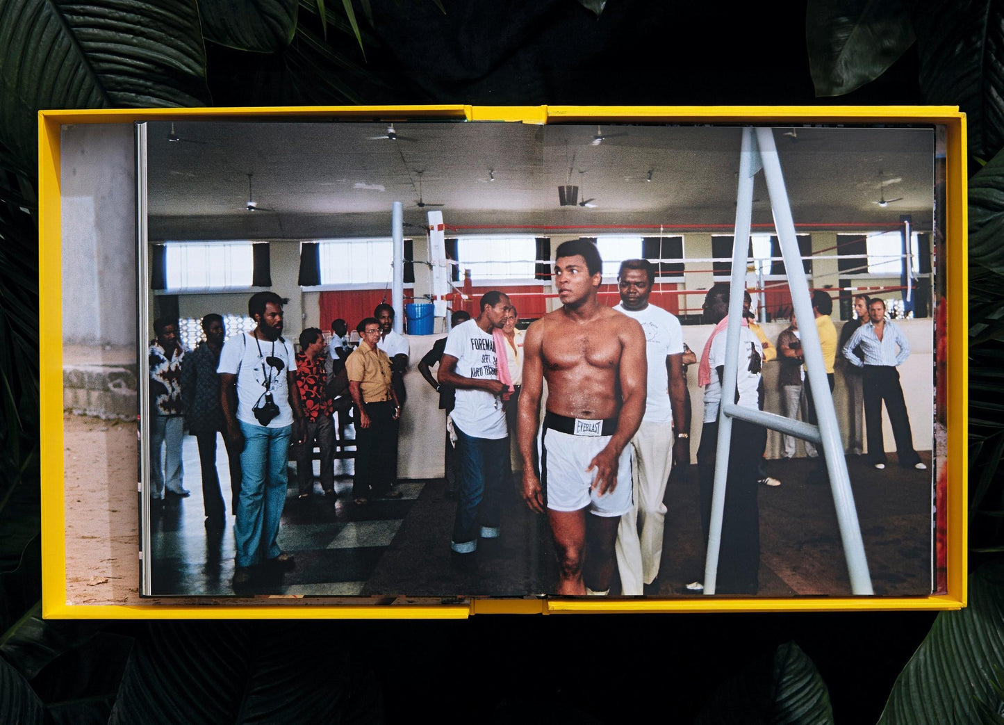 Norman Mailer. N.Leifer. H.Bingham. The Fight, Art Edition No. 1–125, Neil Leifer ‘Ali vs. Foreman – Ali Glaring at Foreman’ (English) (AP)