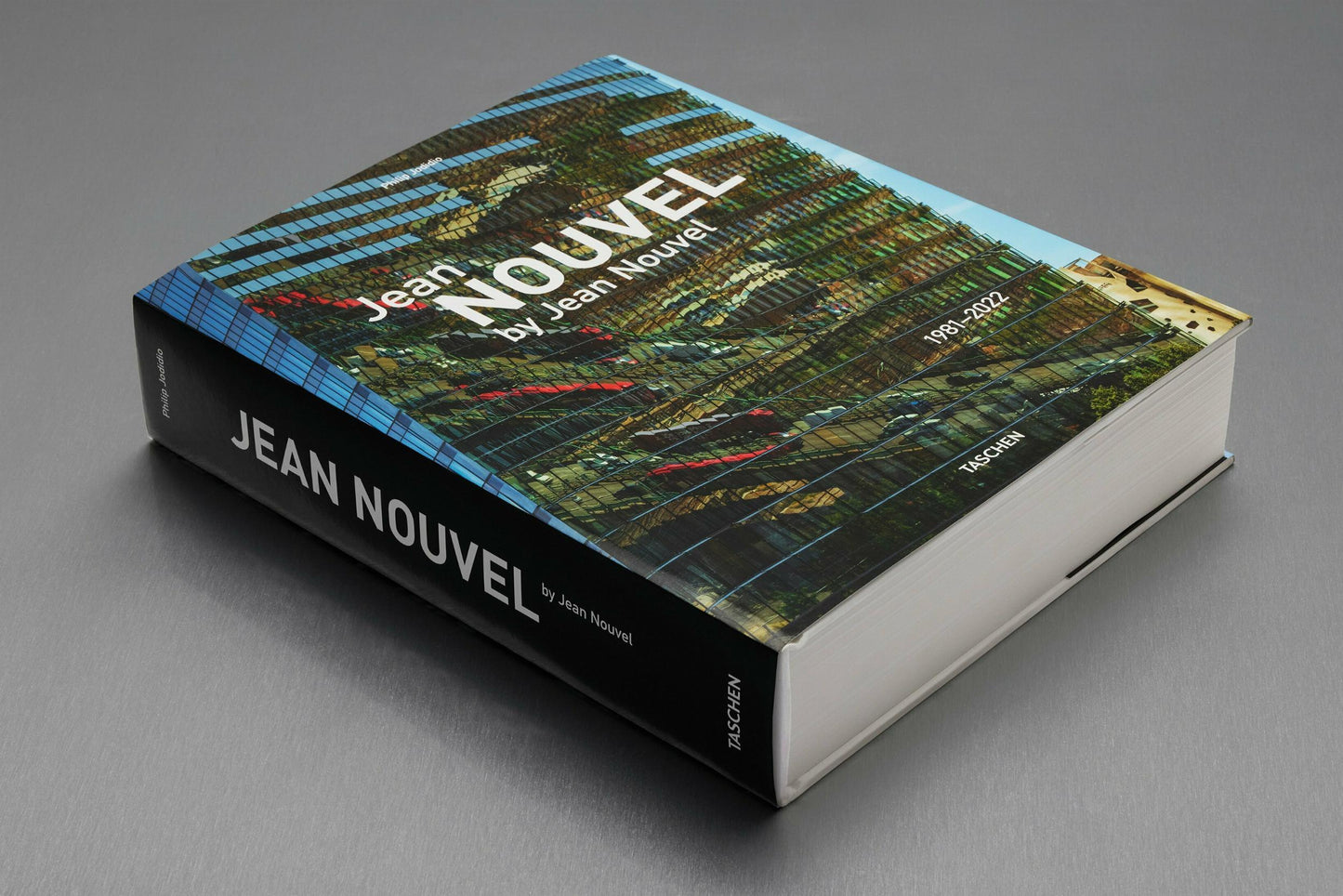 Jean Nouvel by Jean Nouvel. 1981–2022 (French, English)