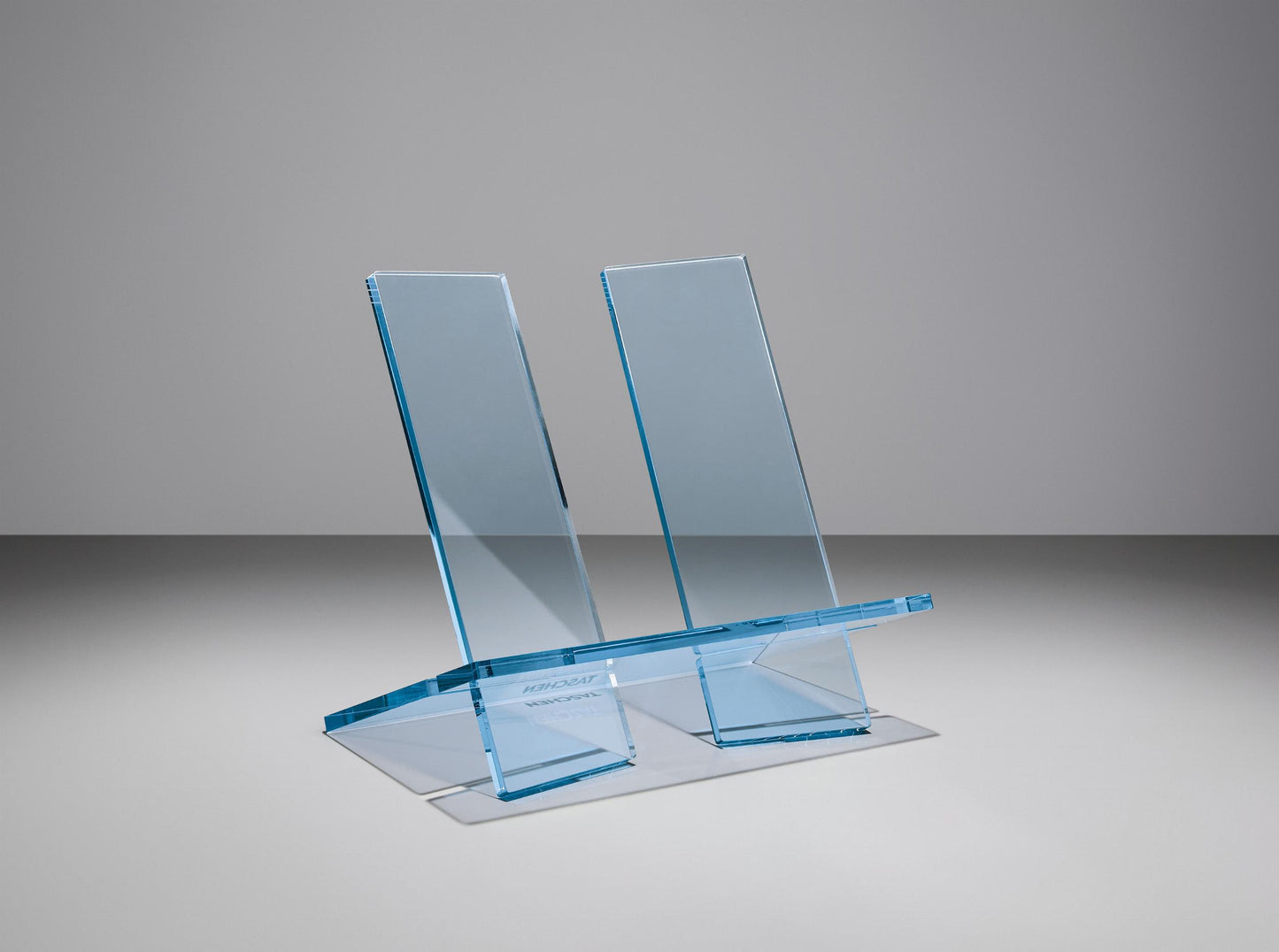 Bookstand. Medium. Aqua Blue