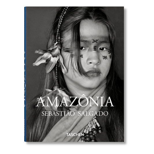 Sebastião Salgado. Amazônia (English)