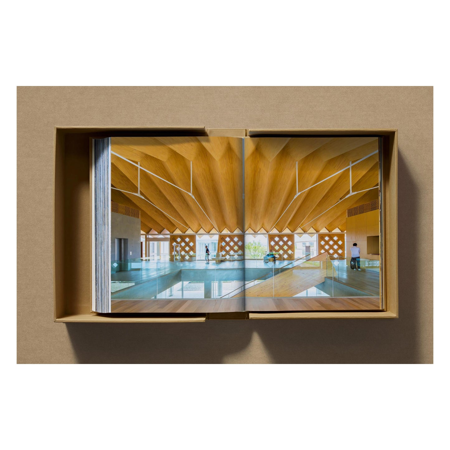 Shigeru Ban. Complete Works 1985–Today. Art Edition ‘Bamboo Gridshell Roof’, 2023 (German, French, English)