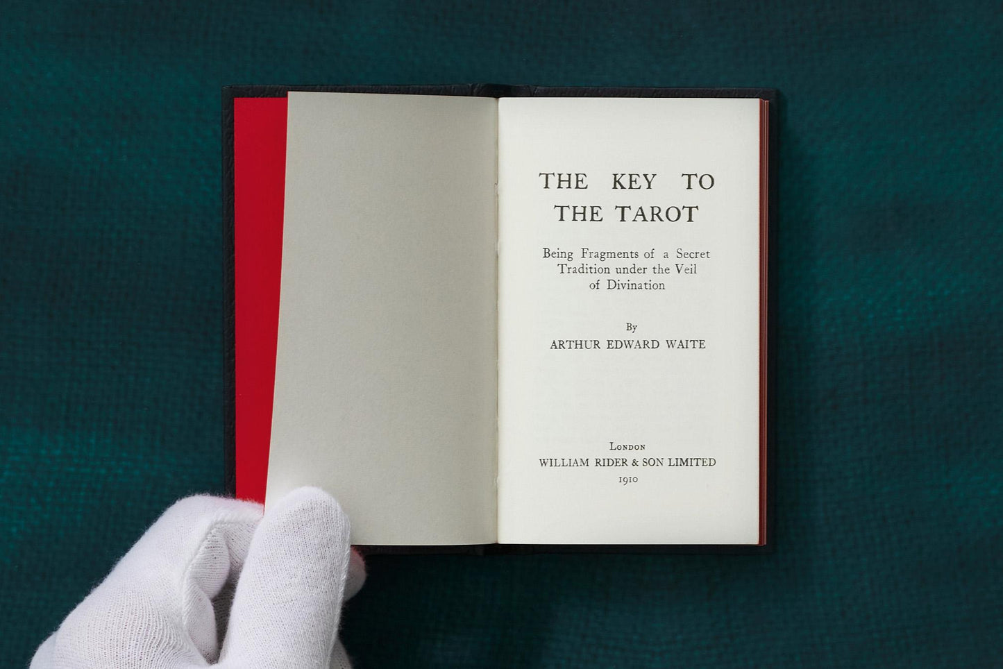 The Tarot of A. E. Waite and P. Colman Smith (English)