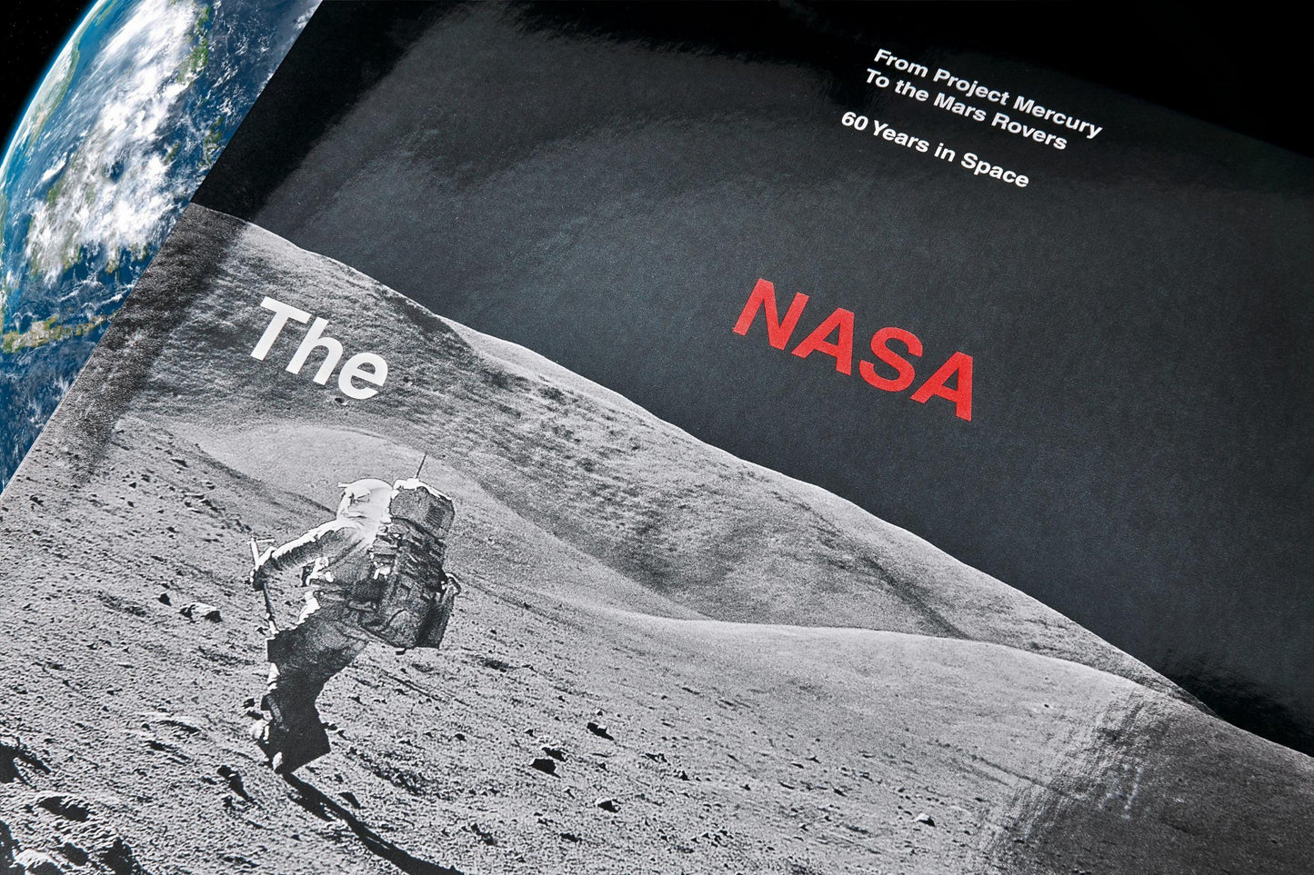 The NASA Archives. 60 Years in Space (English)