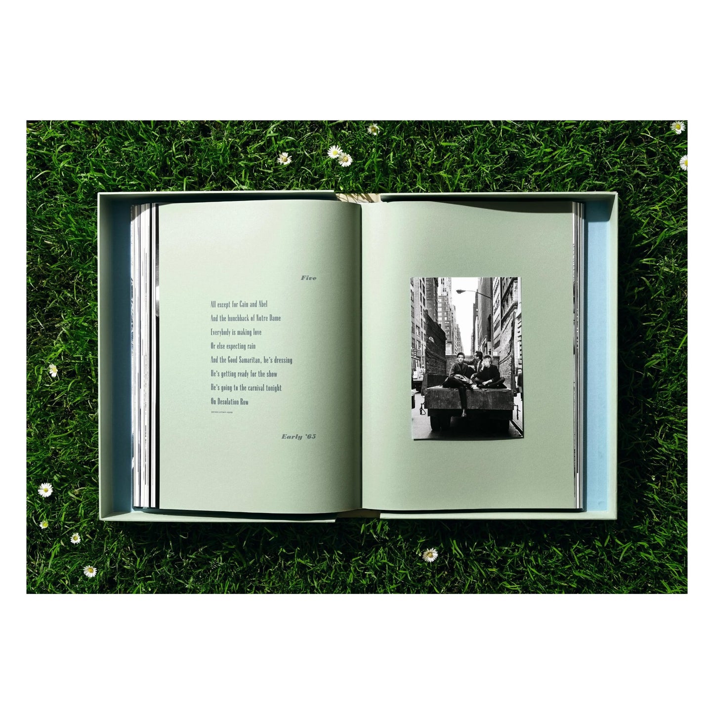 Daniel Kramer. Bob Dylan. A Year and a Day (German, French, English)
