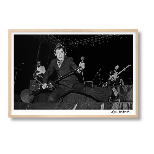 Lynn Goldsmith. Bruce Springsteen & The E Street Band. Art Edition No. 101–200 ‘Bruce with Mic Stand, 1978’ (German, French, English)