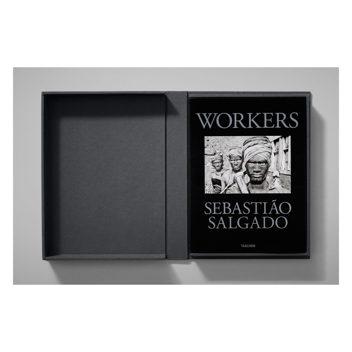 Sebastião Salgado. Workers. Art Edition No. 1–100 ‘Fishermen, Trapani, Italy, 1991’ (English) (AP)