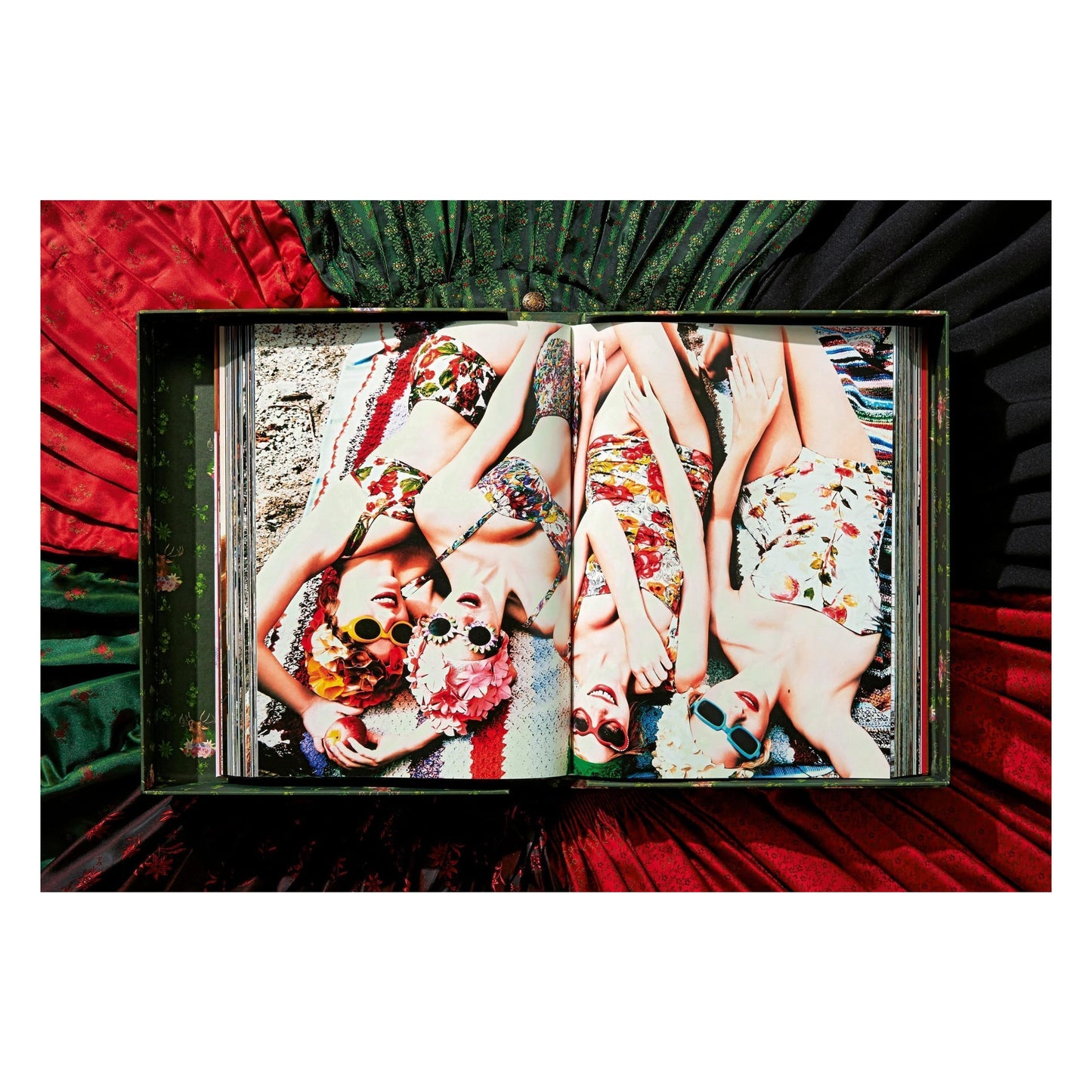 Ellen von Unwerth. Heimat. Art Edition No. 1–100 ‘Tête-à-tête’ (German, French, English)