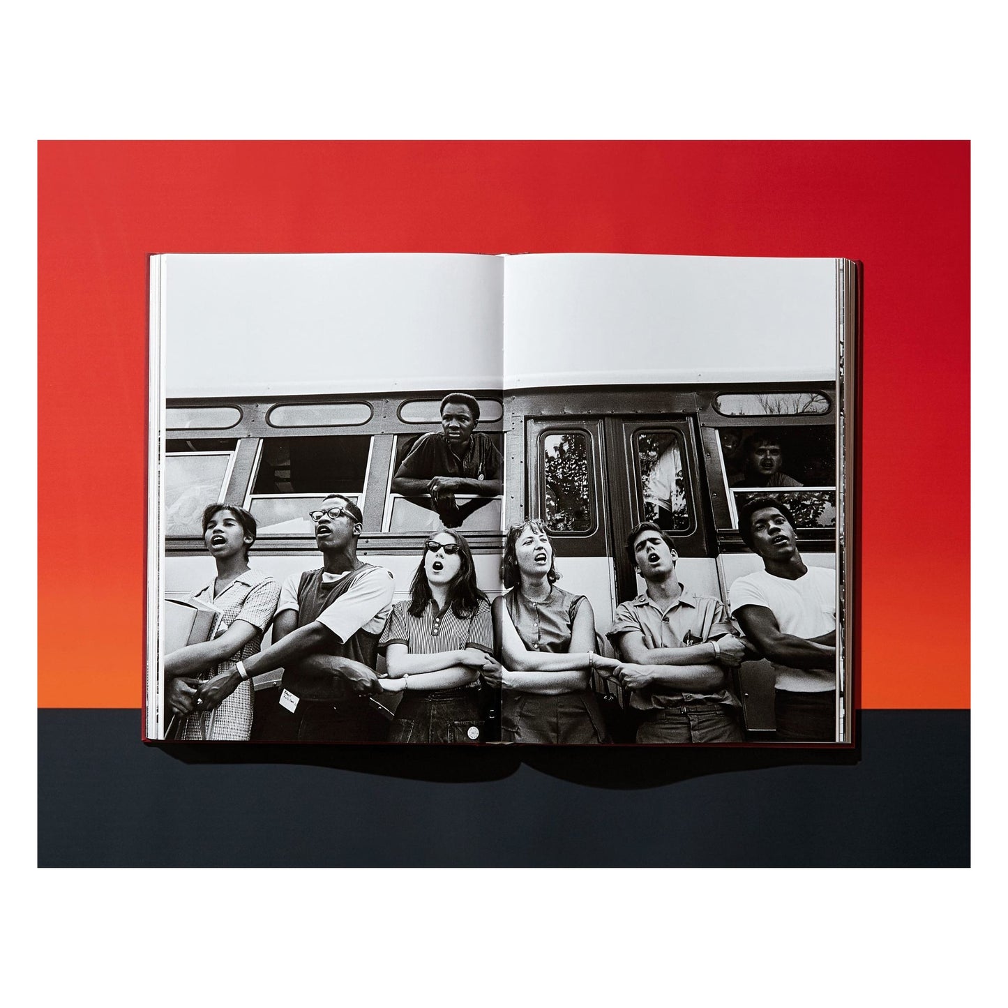 James Baldwin. The Fire Next Time, Art Edition No. 1–50, Steve Schapiro ‘Martin Luther King Jr.’ (English) (AP)