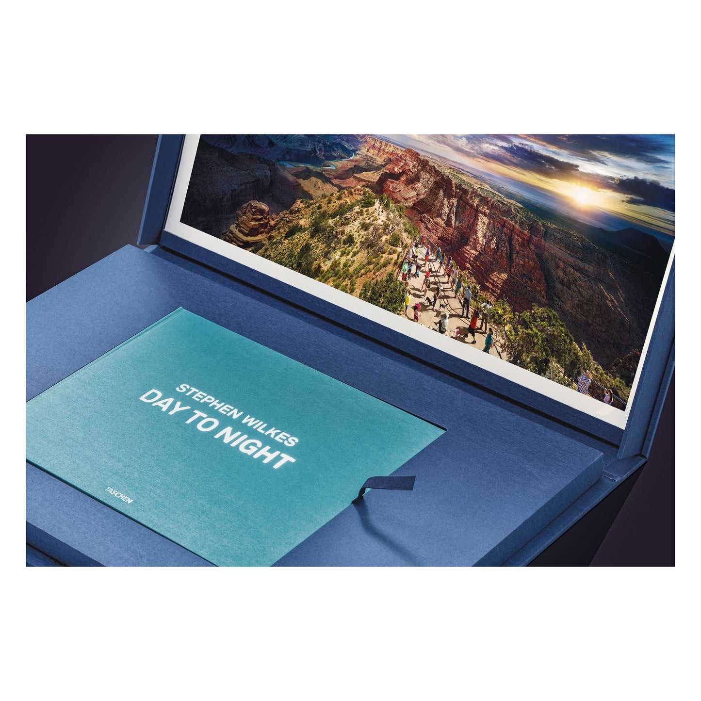 Stephen Wilkes. Day to Night. Art Edition B, 'Grand Canyon, Arizona, 2015' (German, French, English) (AP)