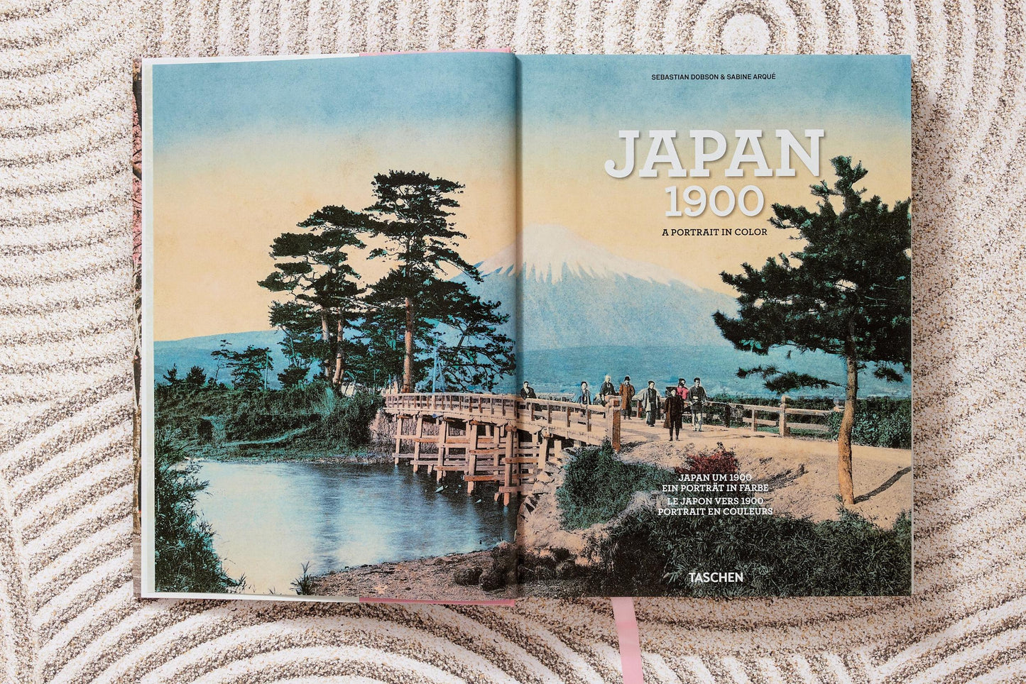 Japan 1900. A Portrait in Color (German, French, English)