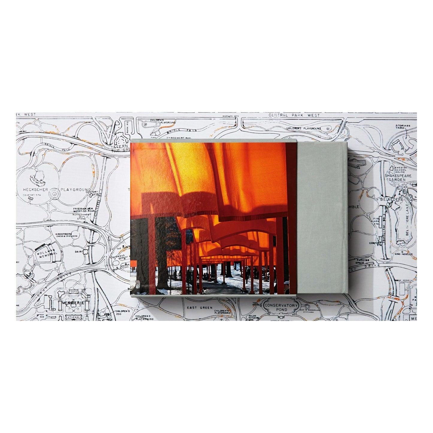Christo and Jeanne-Claude. The Gates (English)