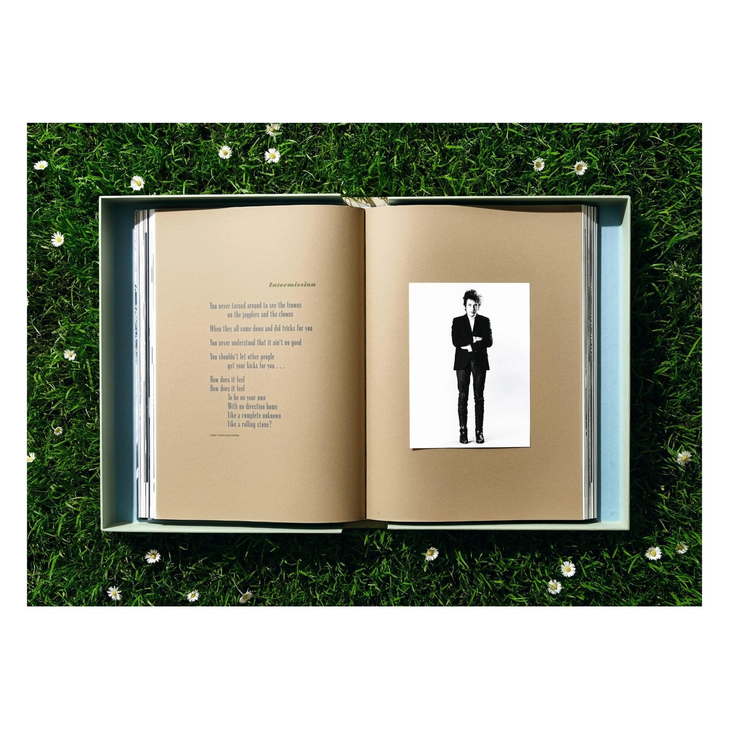 Daniel Kramer. Bob Dylan, Art Edition No. 1–100 ‘Bob Dylan with Dark Glasses, NYC’ (German, French, English) (SA)