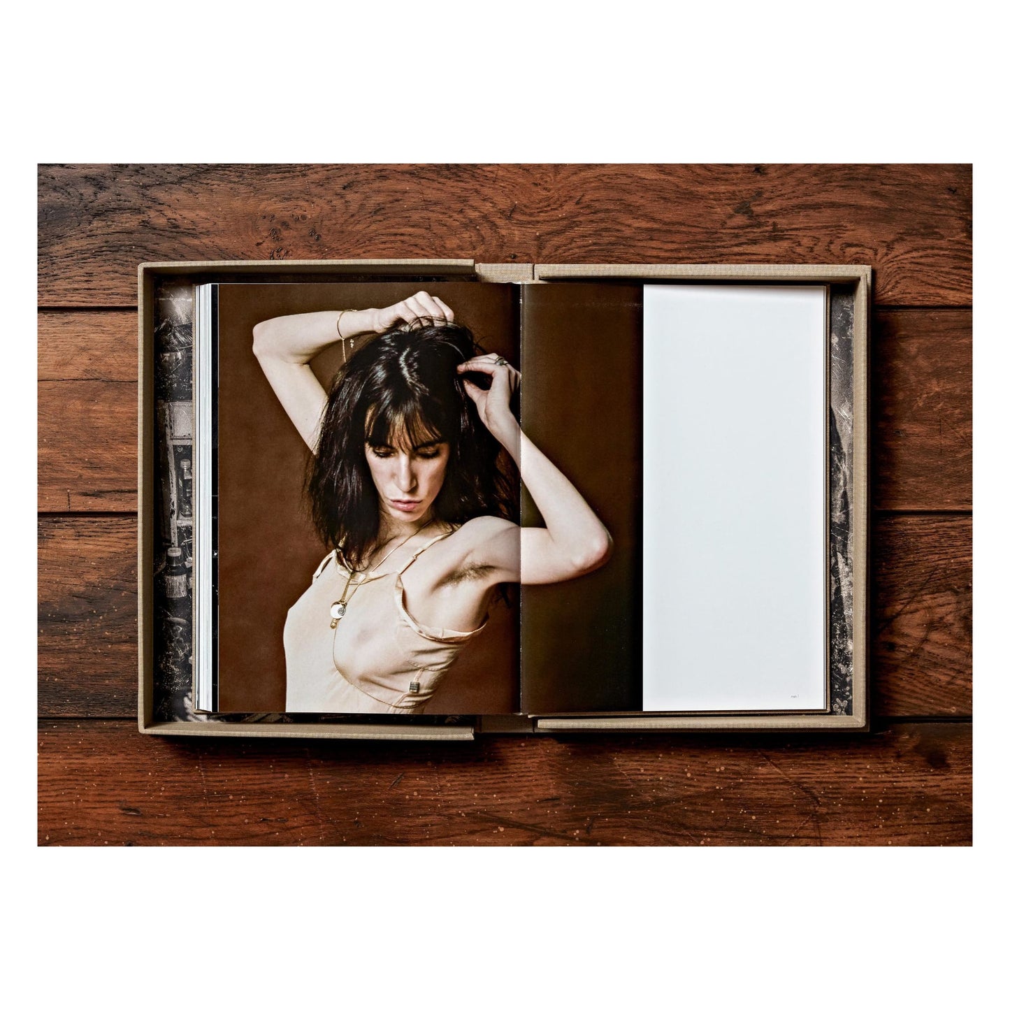 Lynn Goldsmith. Patti Smith. Before Easter After (English)