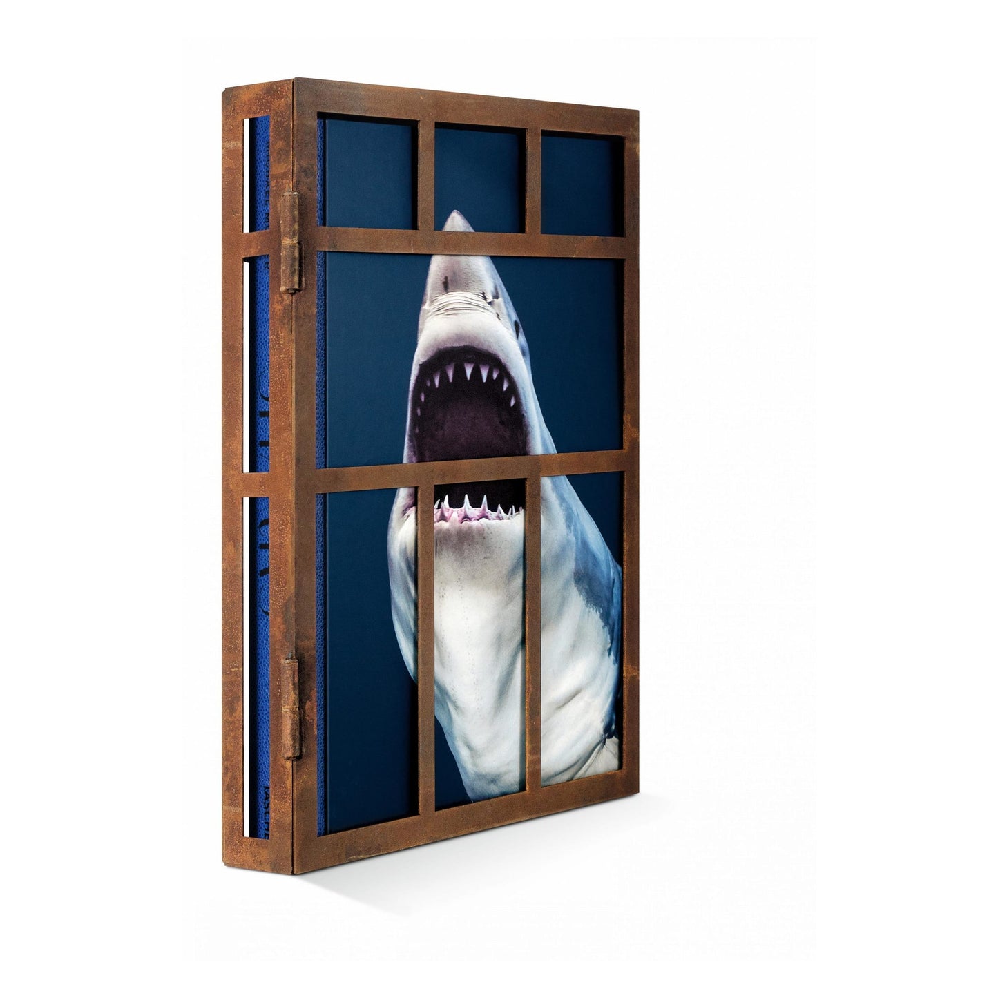 Michael Muller. Sharks, Art Edition No. 101–200 ‘Under Study’ (English) (AP)