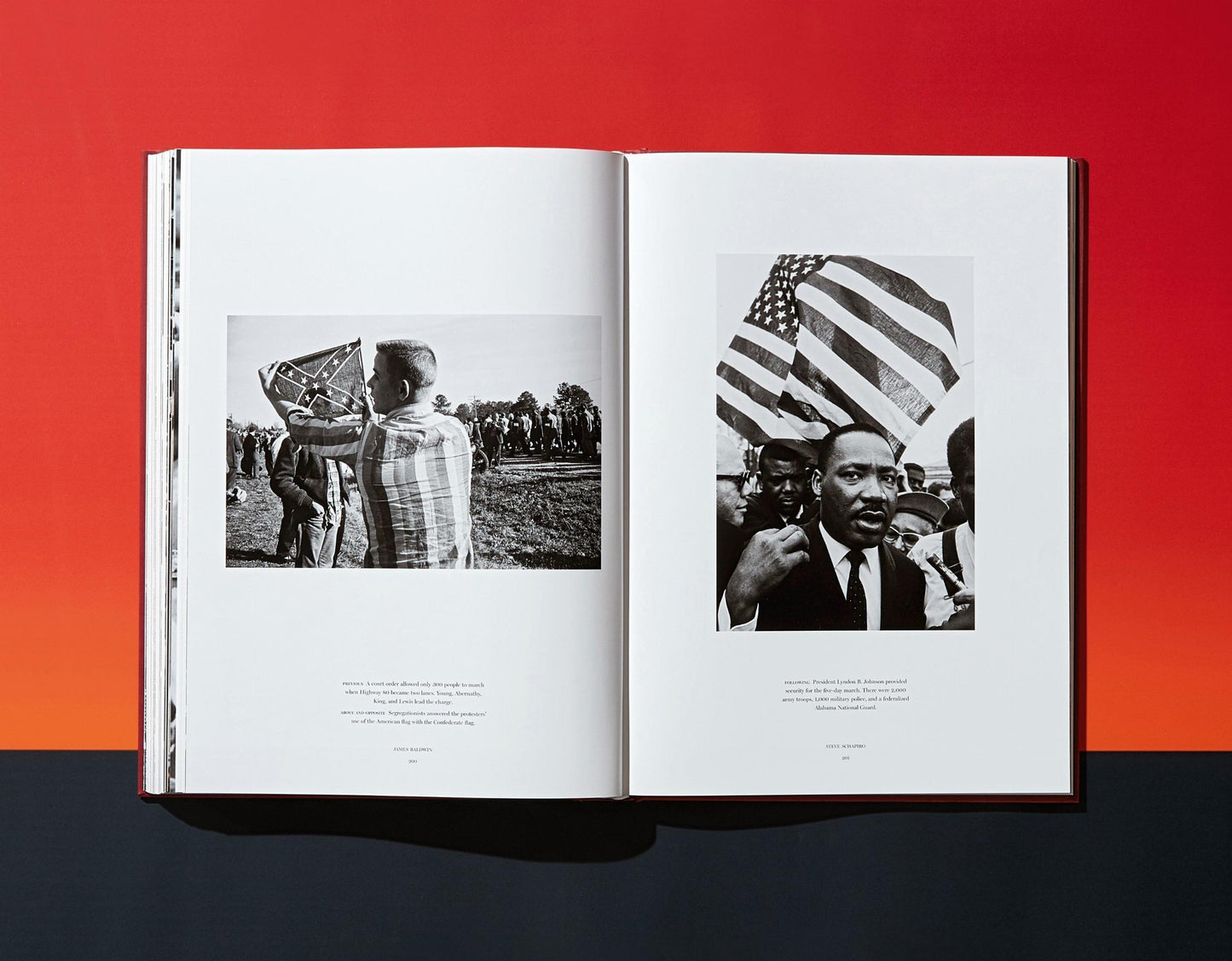 James Baldwin. The Fire Next Time, Art Edition No. 1–50, Steve Schapiro ‘Martin Luther King Jr.’ (English) (SA)