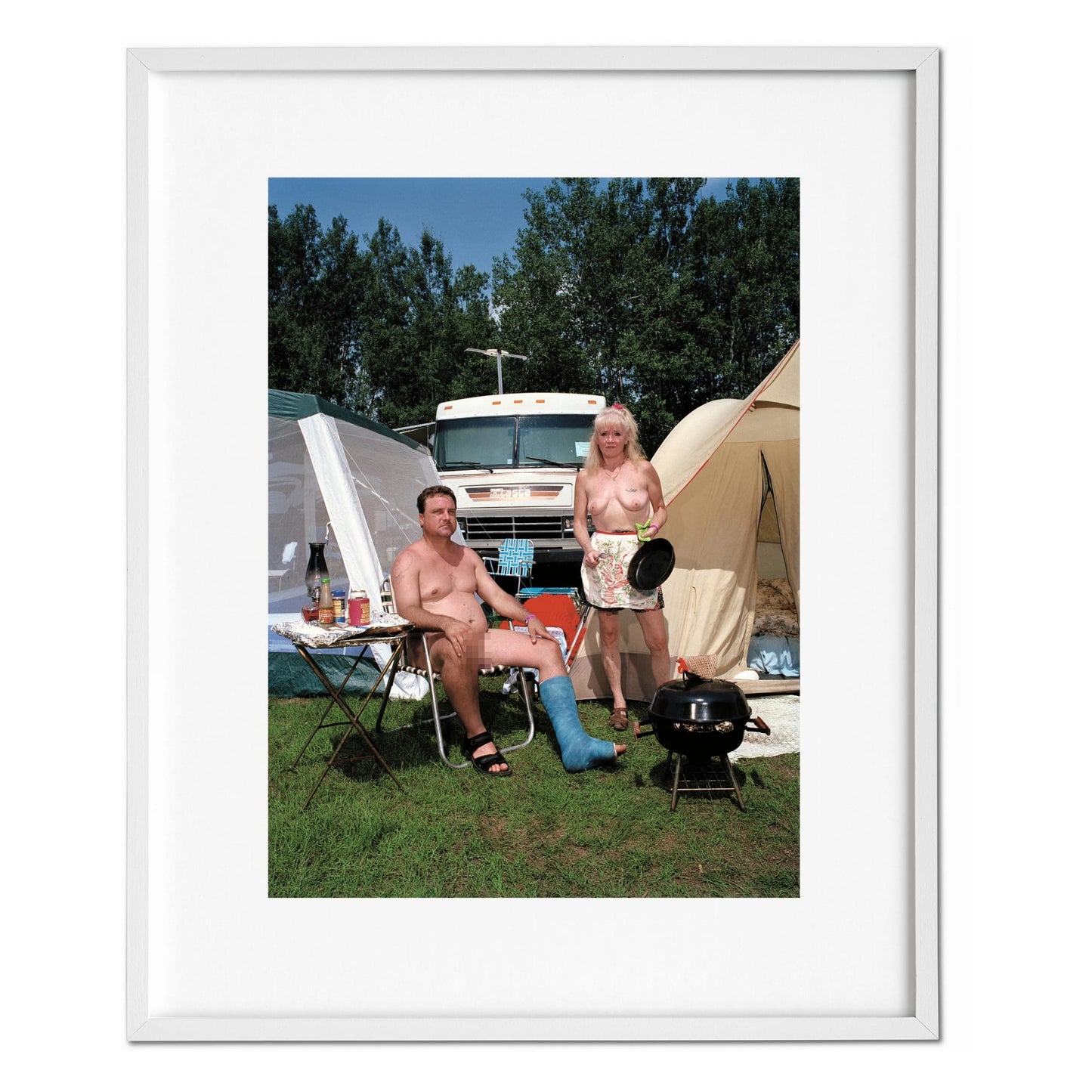 Naomi Harris. America Swings, Art Edition No. 51–100 ‘Barbecue’ (German, French, English)
