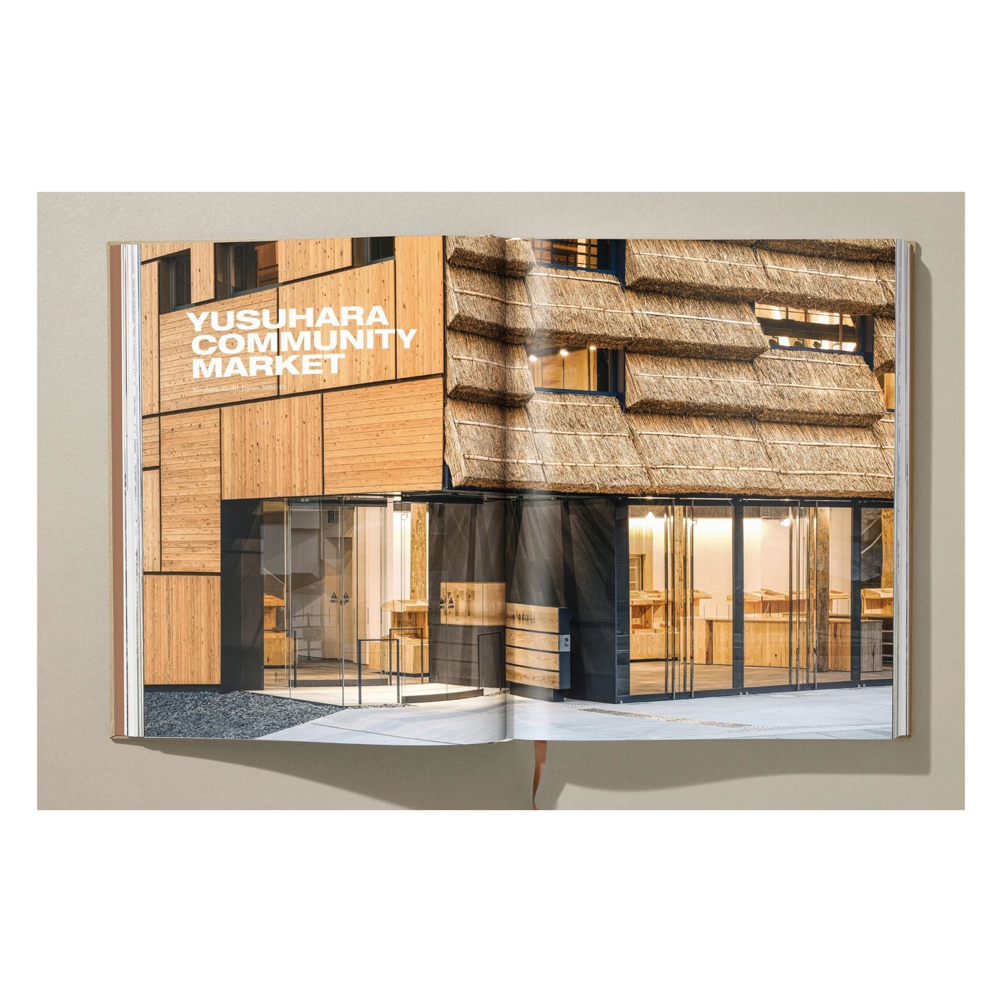 Kuma. Complete Works 1988–Today. Art Edition ‘Yusuhara Community Market, Japan’ (German, French, English)