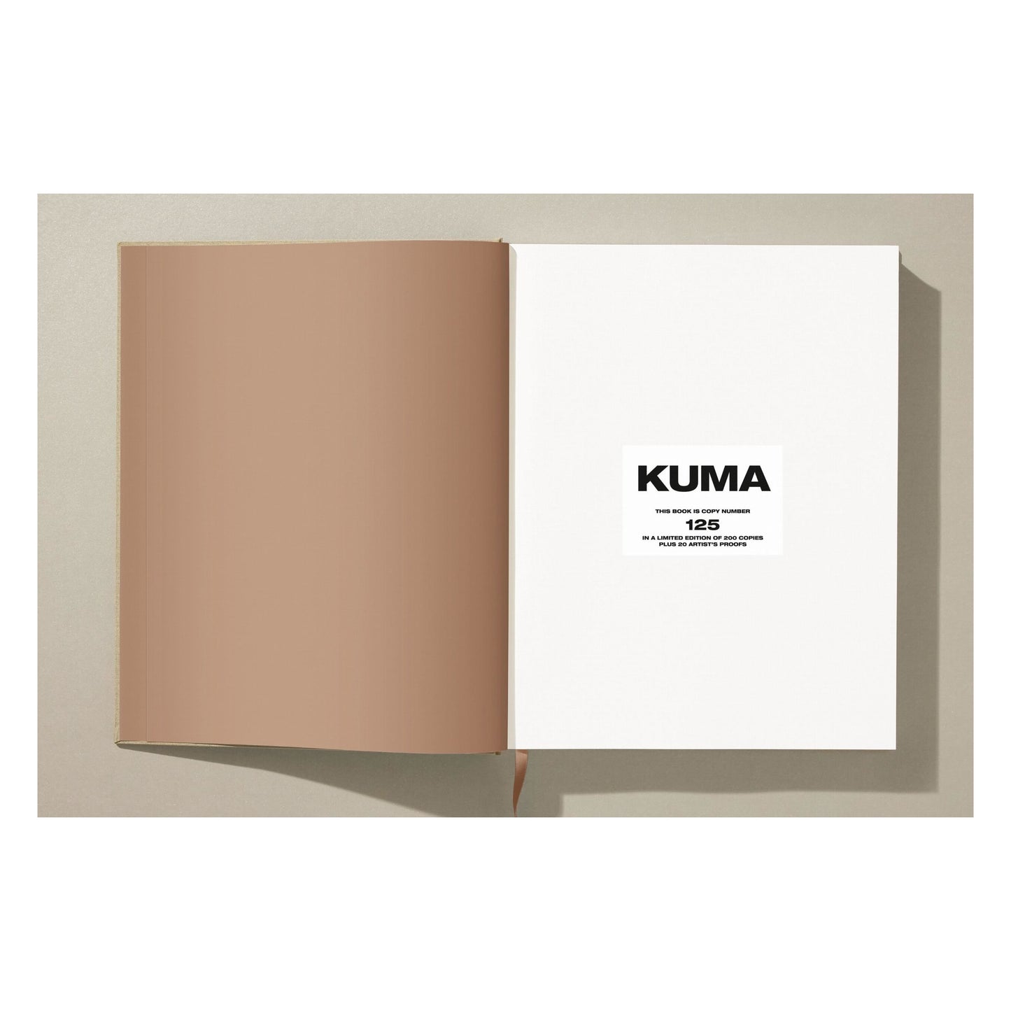 Kuma (German, French, English) (AP)