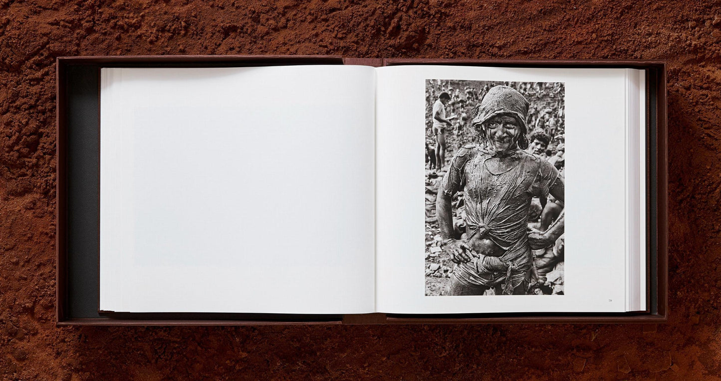 Sebastião Salgado. Gold, Art Edition, Brasil 1986 (English) (AP)