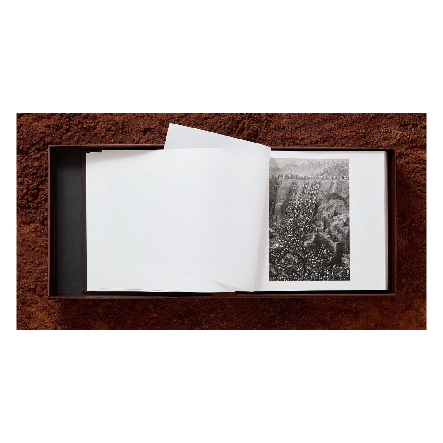 Sebastião Salgado. Gold, Art Edition, Brasil 1986 (English) (SA)
