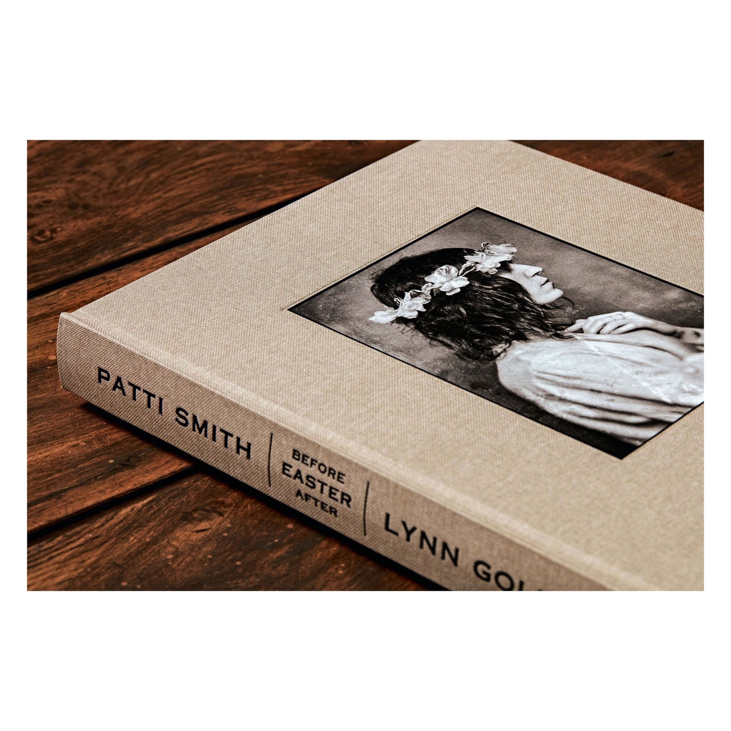 Lynn Goldsmith. Patti Smith. Before Easter After. Art Edition No. 1–100, ‘NYC, 1977’ (English) (AP)